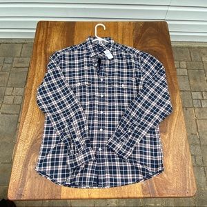 Men’s Gap Button-Up (Size Large)